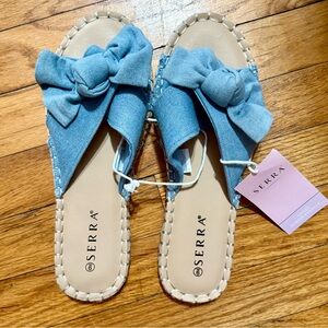 SERRA Ladies Summer Sandals – Light Blue Denim Bow – NWT – Size 9